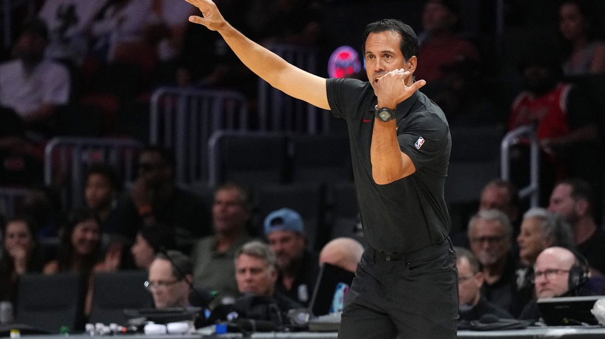 Americké basketbalisty po Kerrovi převezme dosavadní asistent Spoelstra